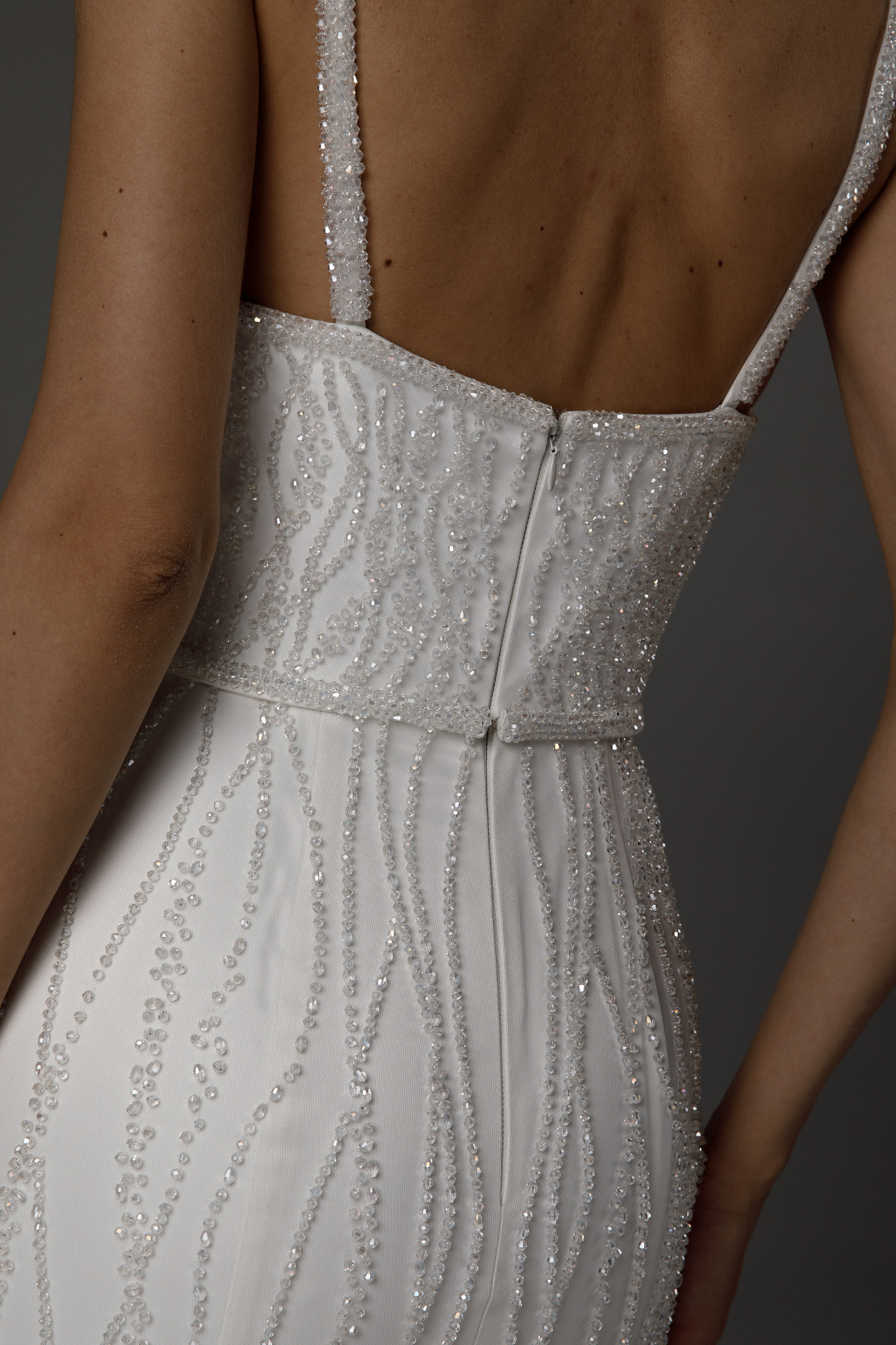 Платье Летиция, 2021, одежда, платье, свадебное, молочно-белый, вышивка, прямой силуэт, шлейф