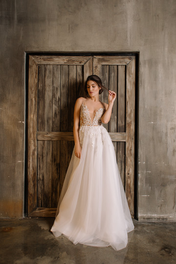 Платье Флоренс, 2019, одежда, платье, свадебное, молочно-белый, сетка, А-силуэт, вышивка