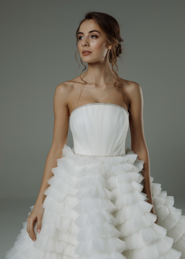 Isidora gown, 2019, couture, dress, bridal, off-white, tulle, embroidery, train, lacing corset, full silhouette, popular, archive
