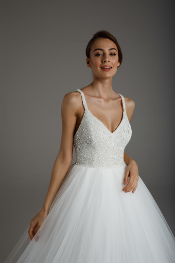 Esmeralda gown, 2020, couture, dress, bridal, off-white, tulle, embroidery, A-line, archive