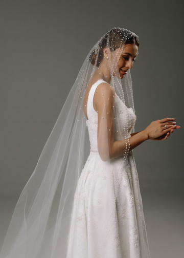 Veil with pearls, 2020, accessories, veil, bridal, off-white, tulle, Sandra, embroidery