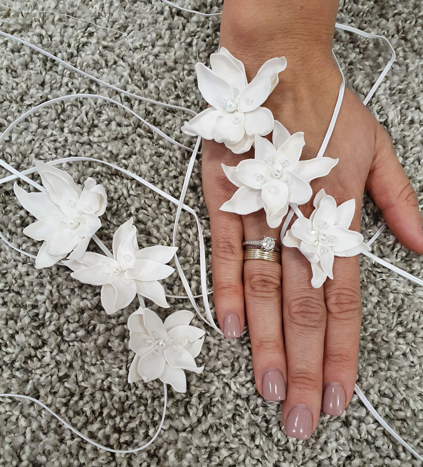 Anklet with flowers, accessories, anklet, bridal, off-white, archive