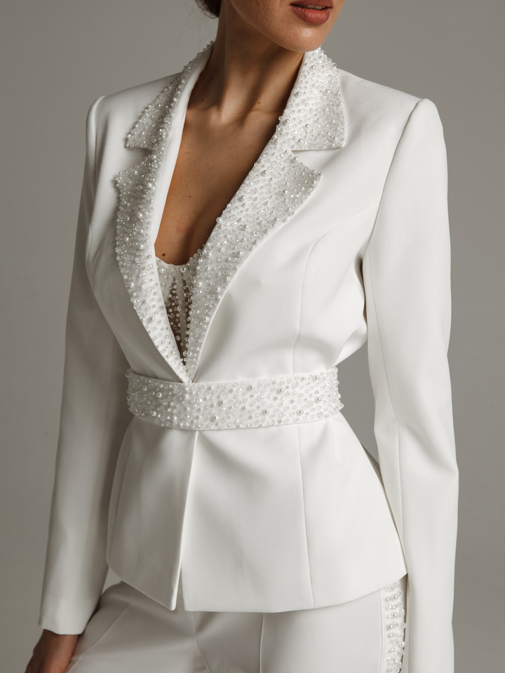 Beaded jacket, 2021, couture, jacket, bridal, off-white, beaded bridal suit, sleeves, embroidery