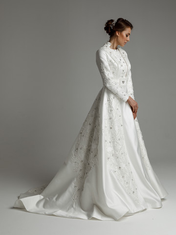 Платье Гертруда, 2021, одежда, платье, свадебное, молочно-белый, атлас, вышивка, А-силуэт, шлейф, рукава, кружево