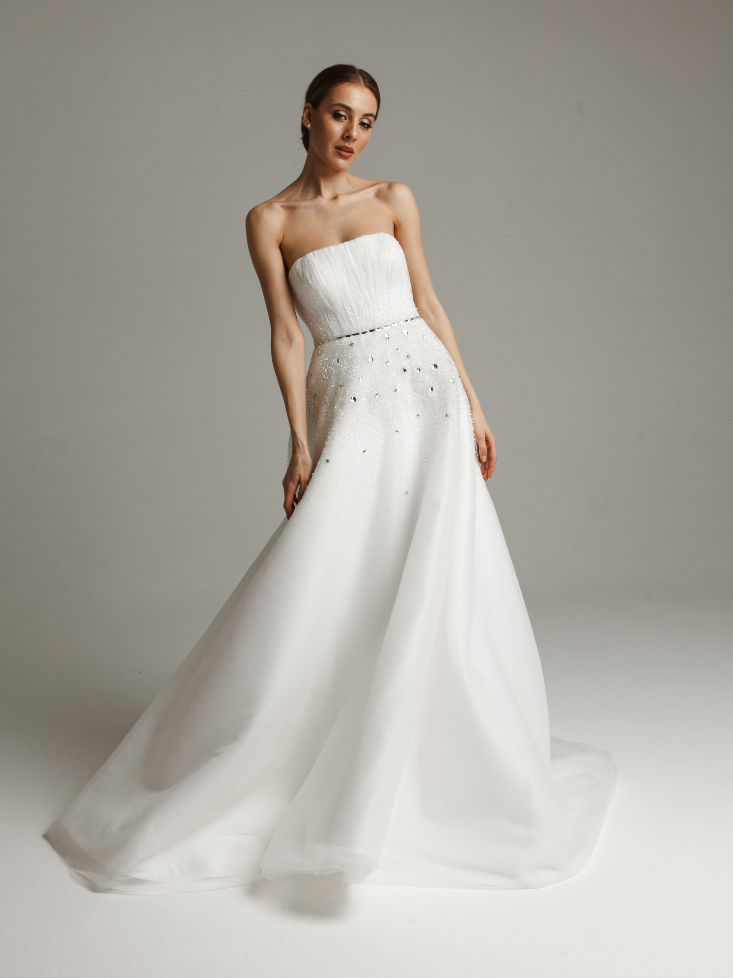 Платье Валери, 2021, одежда, платье, свадебное, молочно-белый, А-силуэт, вышивка, шлейф, шнуровка