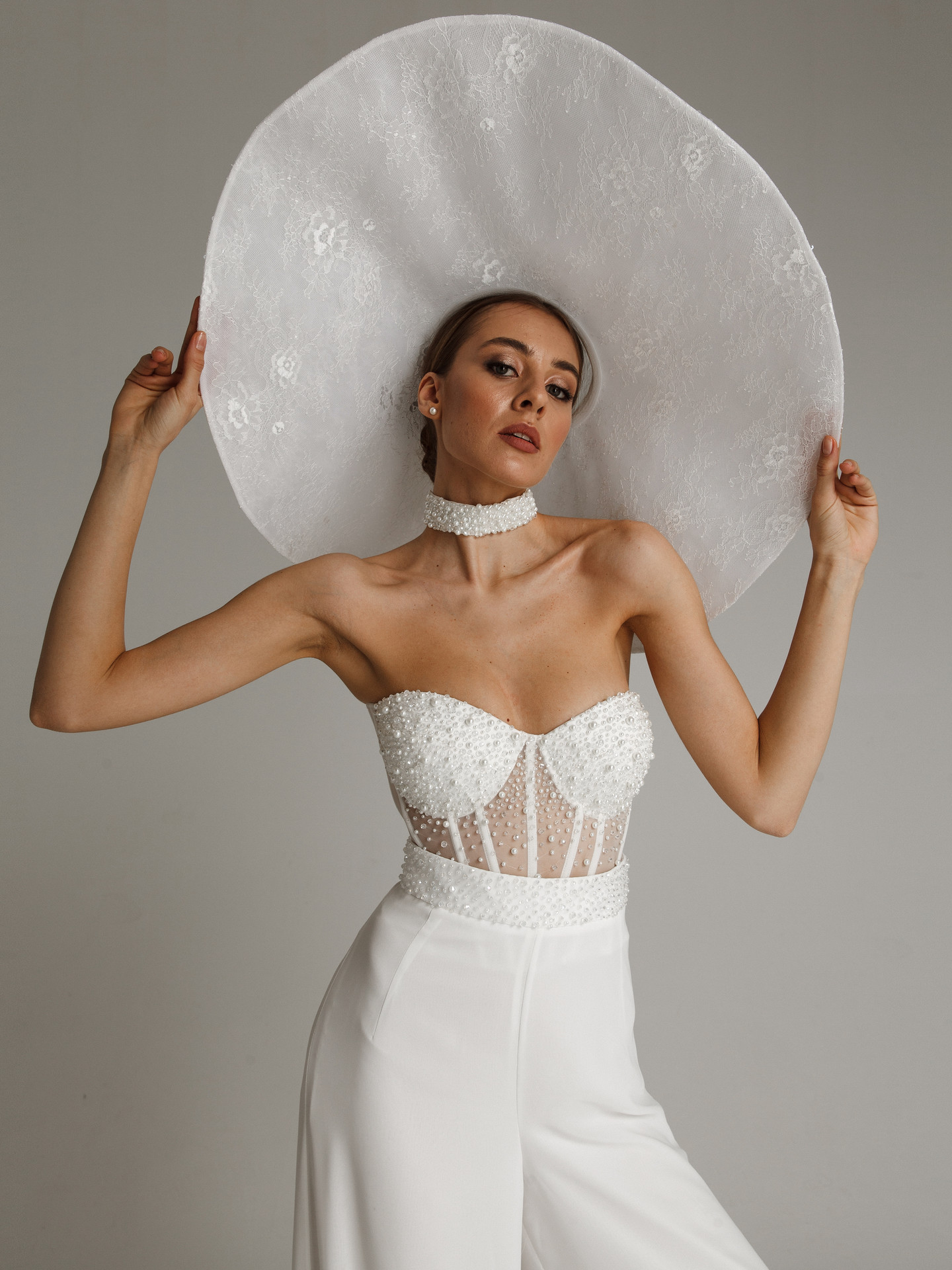Wide-brimmed hat, accessories, headdress, bridal, off-white, beaded bridal suit, hat