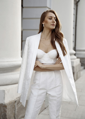 Жакет из жаккарда, 2021, одежда, жакет, свадебное, молочно-белый, жаккард, костюм из жаккарда, рукава