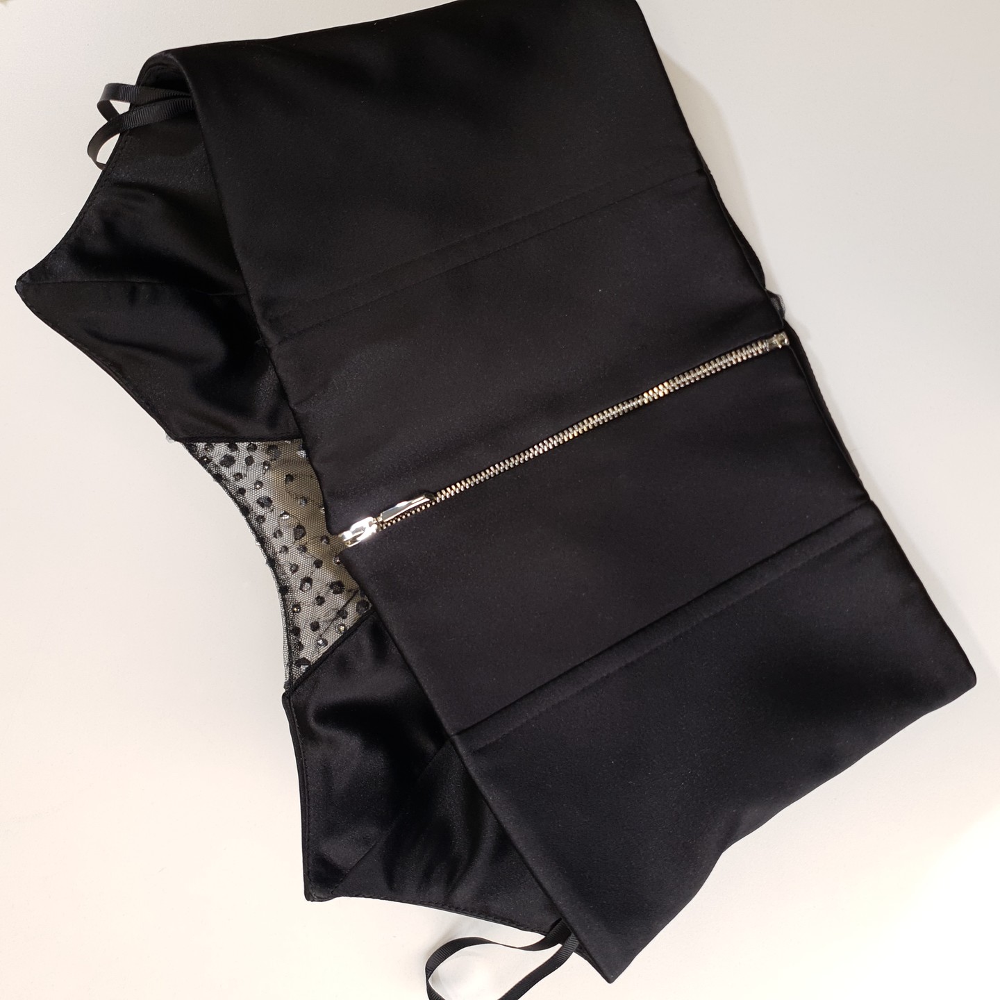 Бюстье с вышивкой, 2021, одежда, блузка, вечернее, черный, черный топ и юбка №1, вышивка