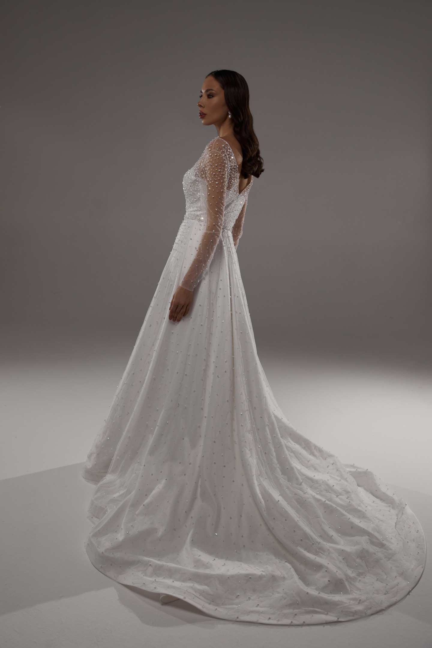 Платье Фредерика, 2022, одежда, платье, свадебное, молочно-белый, вышивка, рукава, шлейф